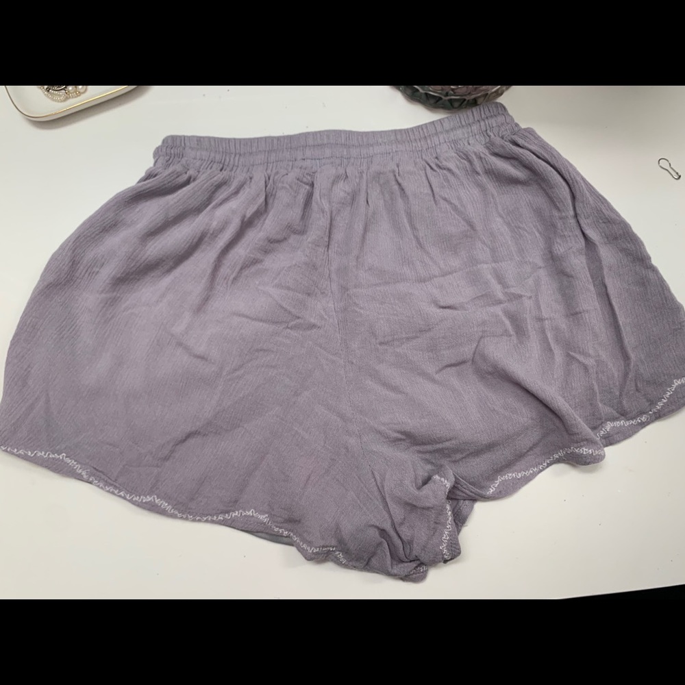 Flowy shorts - Picture 2 of 2
